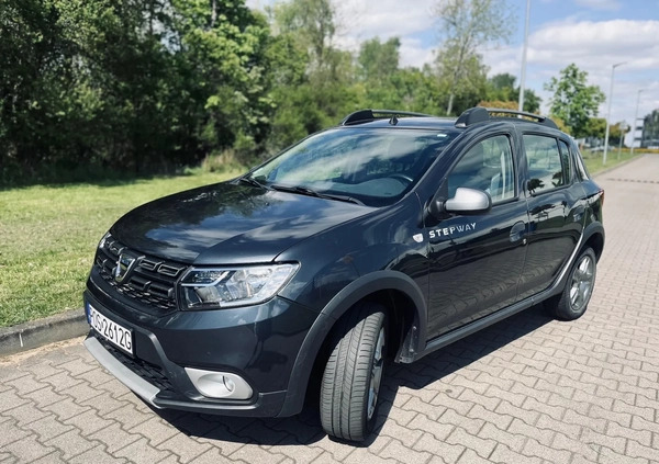 Dacia Sandero Stepway cena 43000 przebieg: 20410, rok produkcji 2019 z Jędrzejów małe 121